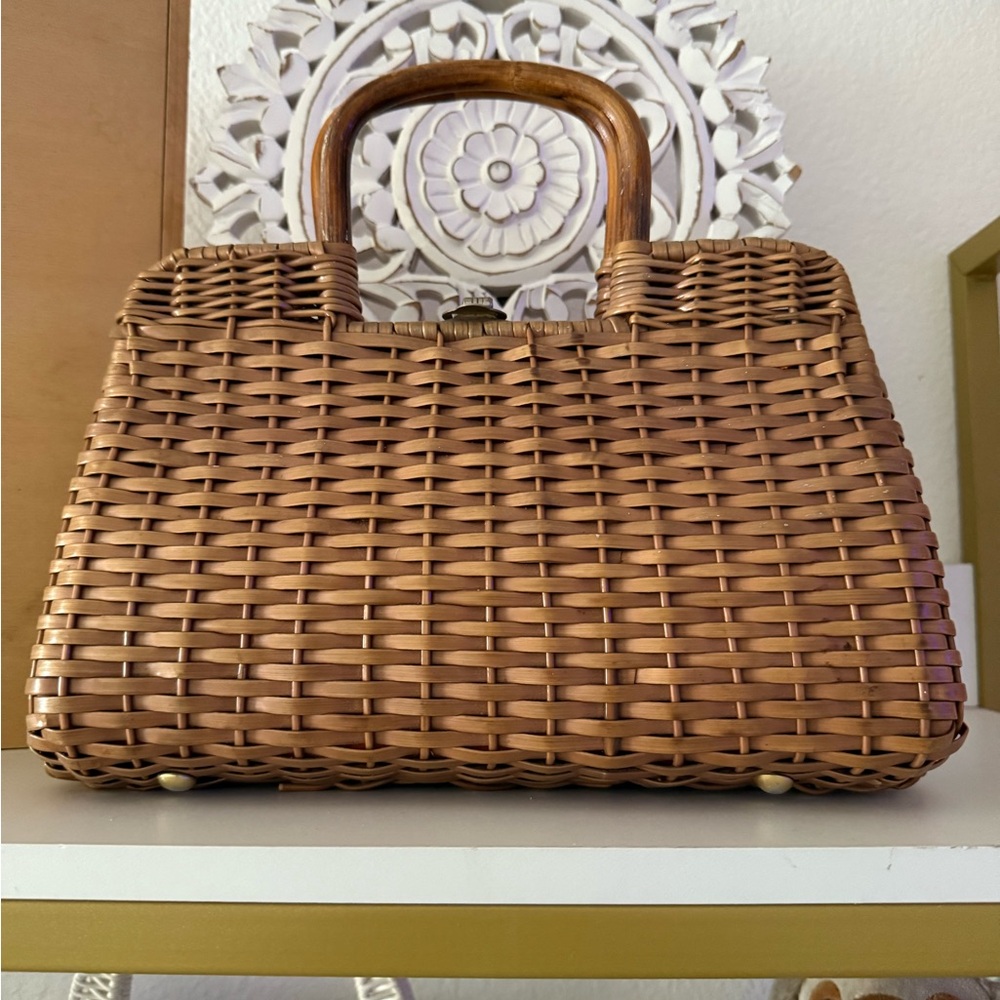 Elegant Brown Woven Handbag